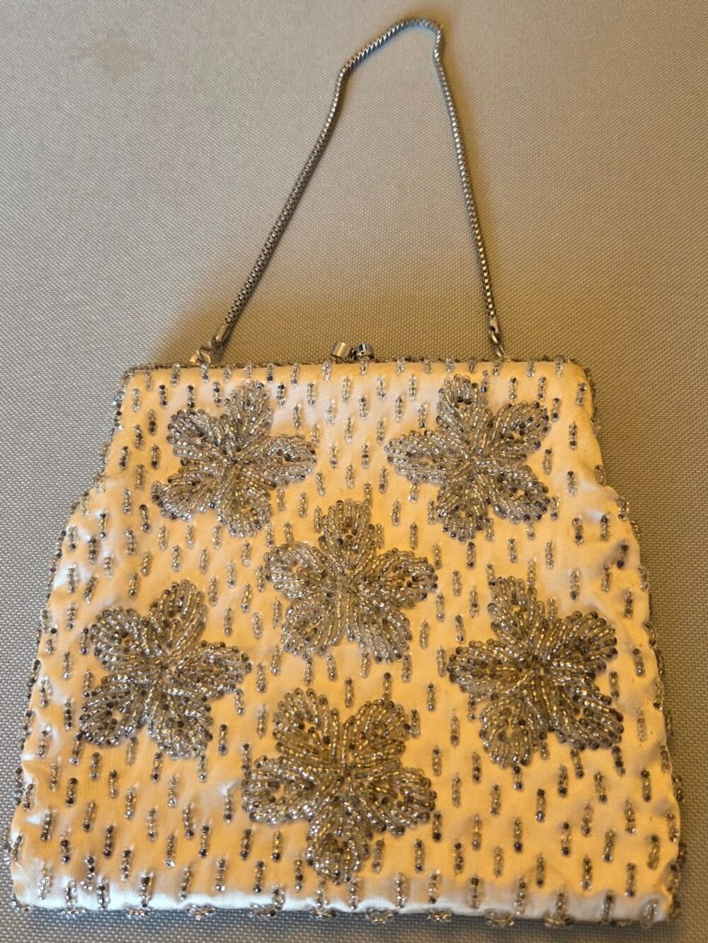 Vintage Silver tone chain beaded mini evening bag clutch purse Hong Kong